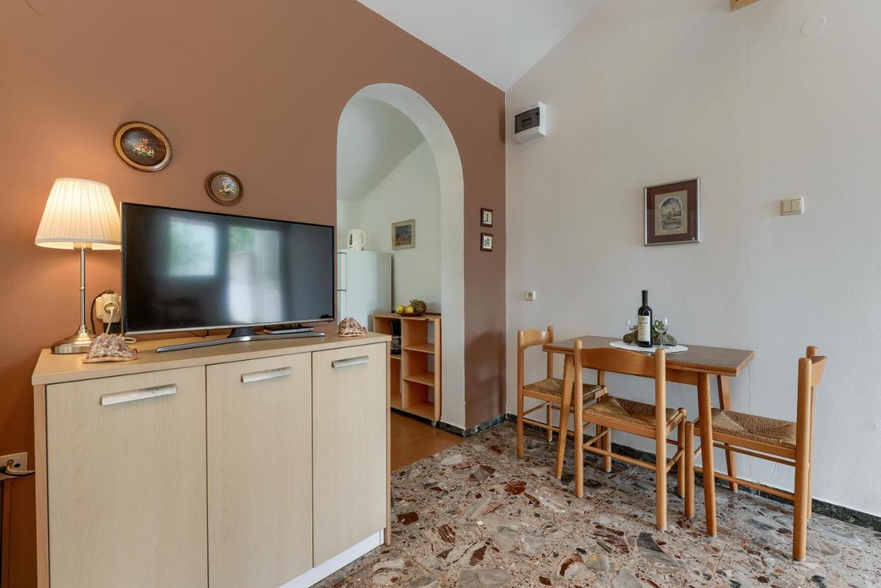 Apartments Andi Петркане Екстериор снимка