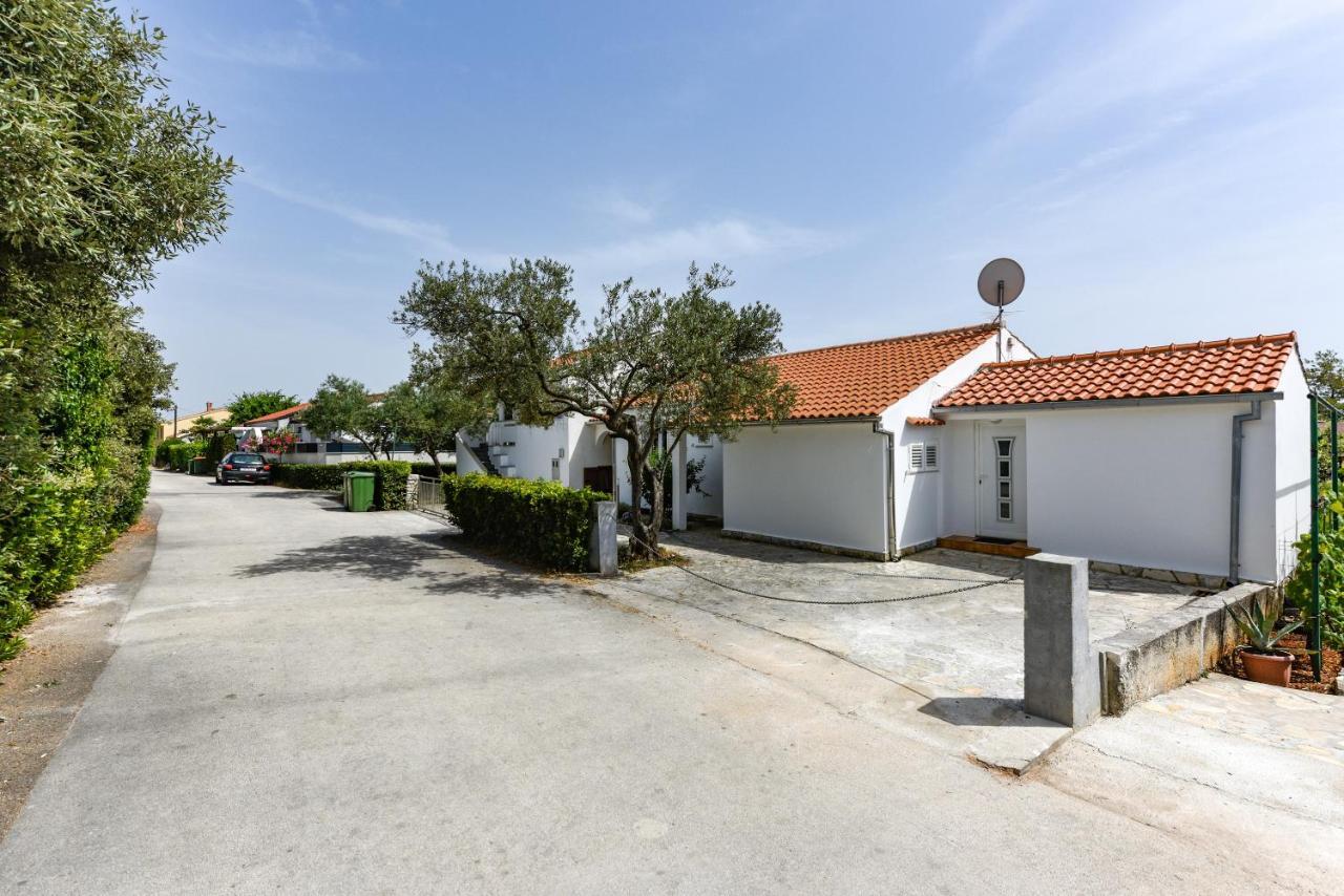 Apartments Andi Петркане Екстериор снимка